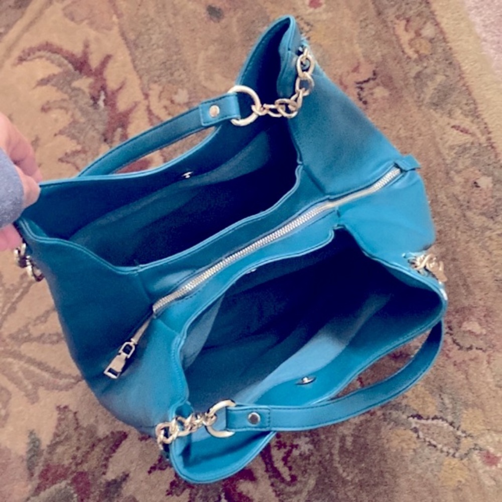 Bebe Colette Emerald triple entry Hobo Chain-Accent Shoulder Bag 😍 - Picture 2 of 8